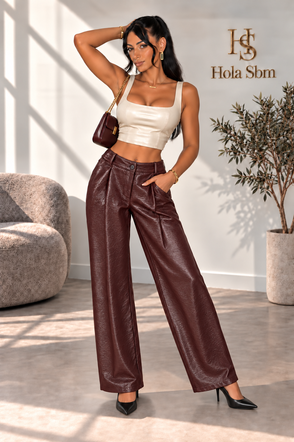 Pantalone Delyra in ecopelle lucida bordeaux